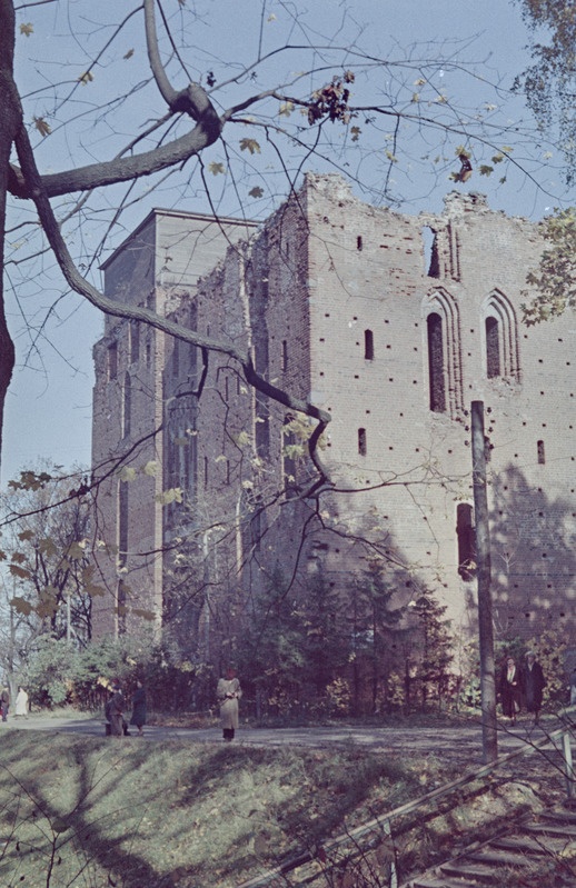 Tartu ülikooli teaduslik raamatukogu. Välisvaated. Veebruar 1958. a.