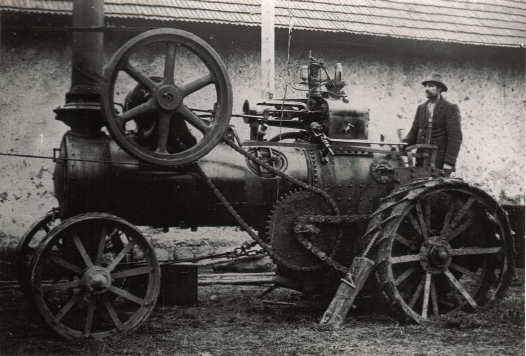 August Nikopensius oma aurukatlaga