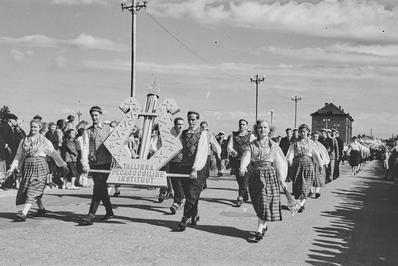 Tartu ülikool 1. mai demonstratsioonil 1960. a.