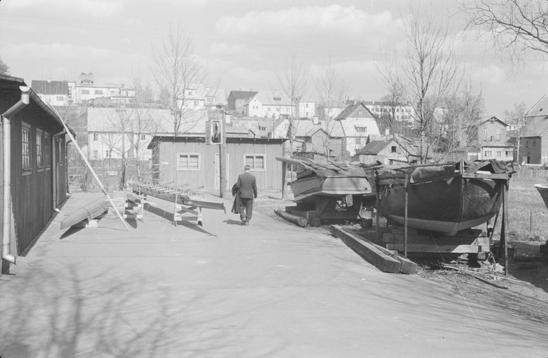 Tartu ülikooli paadisadam. Sõudebaasi välisvaated, sisevaated