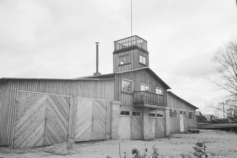 Tartu ülikooli paadisadam. Sõudebaasi välisvaated, sisevaated