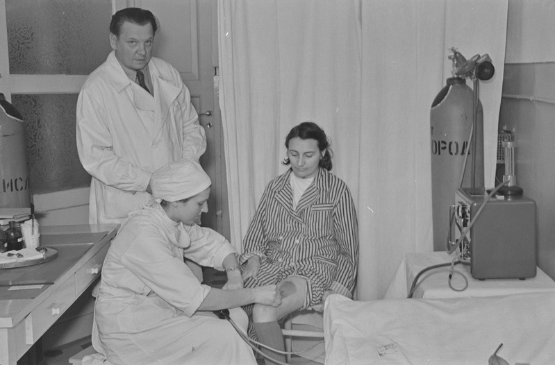 Tartu ülikooli neuroloogia kateeder. Ionisaatorid ravi otstarbel. 12. aprill 1960. a.