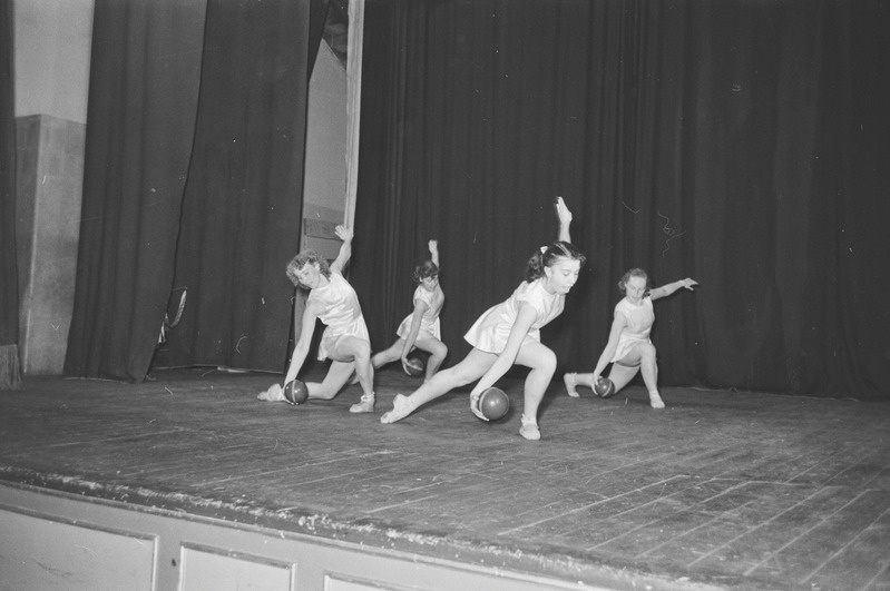 Kunstiline võimlemine 11. juuni 1959. a.