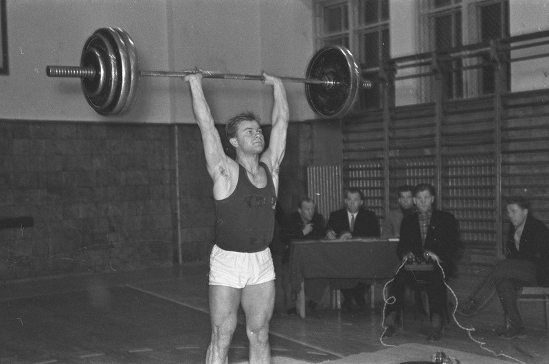Tartu ülikooli esivõistlused raskejõustikus. 21. november 1959. a.