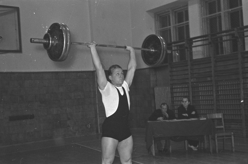 Tartu ülikooli esivõistlused raskejõustikus. 21. november 1959. a.