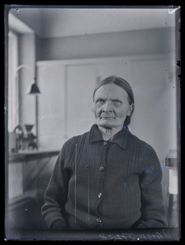 Klaasnegatiiv. J.Narusberg.