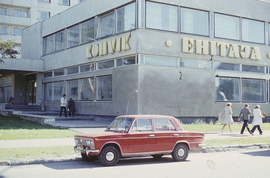 Kauplus ja kohvik "Ehitaja" Männikul, vaade kohvikule