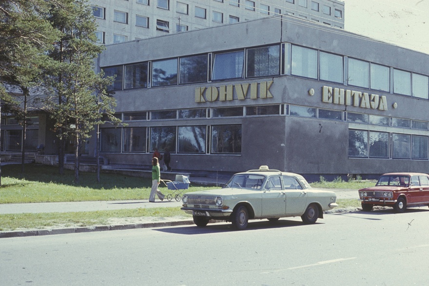 Kauplus ja kohvik "Ehitaja" Männikul, vaade kohvikule