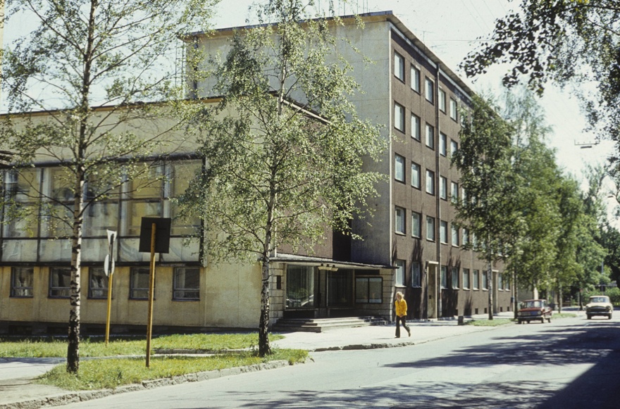 Heliloojate maja Tallinnas. Arhitektid Udo Ivask, Paul Härmson