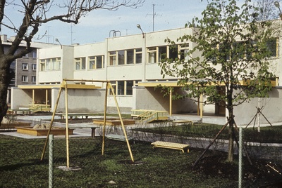 "Dvigateli" tehase lasteaed Tallinnas  similar photo