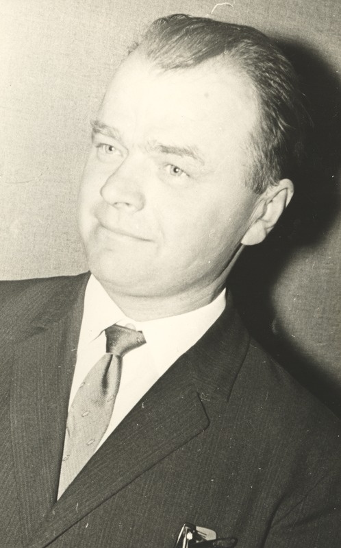 Endel Aava, rajooni esimeste künnivõistluste meister