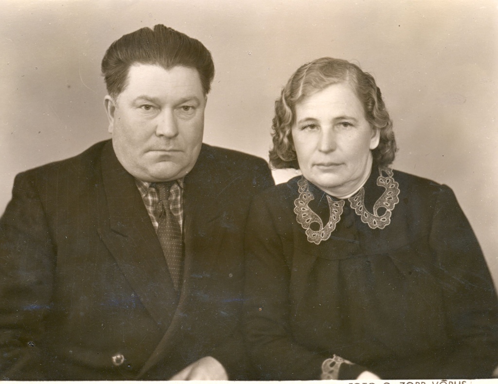 Peeter Aia abikaasa Lindaga