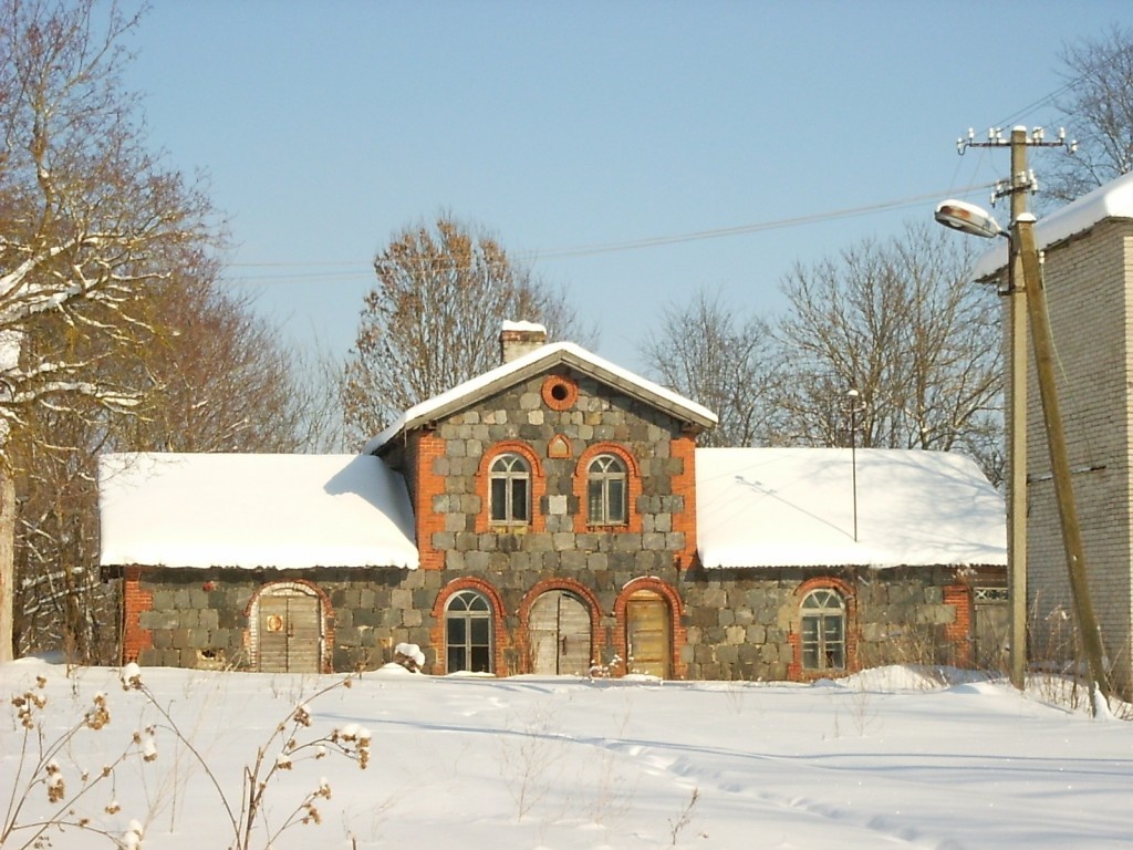 Vohnja Manor Oil Pairs