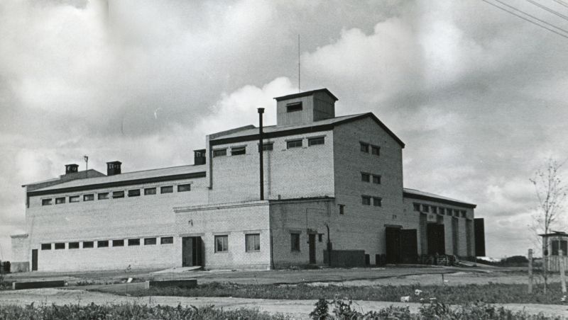 "Tee Kommunismile" kolhoosi ait-kuivati