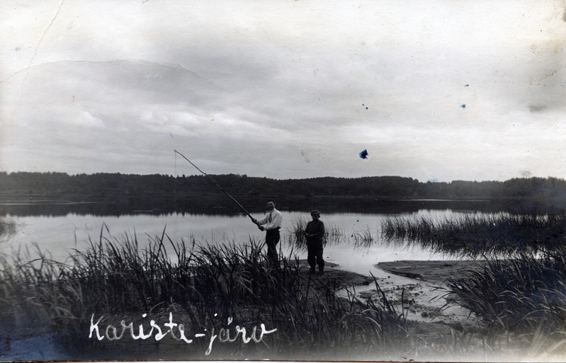 Kariste järv.