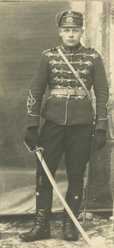 Eesti ratsaväe mundris sõdur