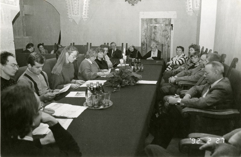 Saaremaa Muinsuskaitse Seltsi kohtumine Balti rüütelkondade esimeeste ja Saksamaa suursaadikuga Eestis