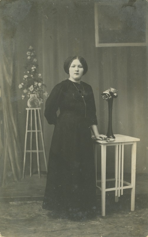 Hilda Leiki portree