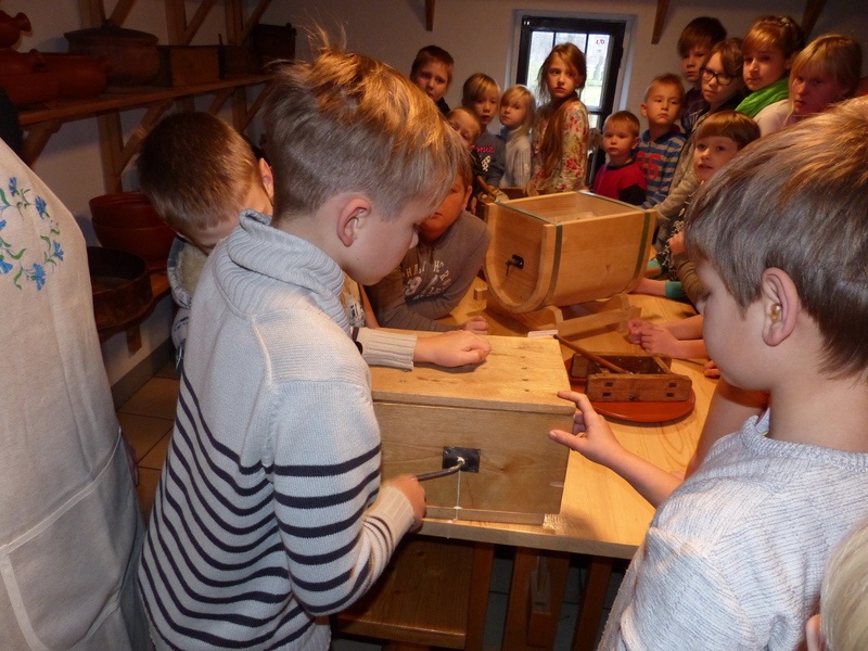 Muuseumitund  "Leib ja teraviljad meie laual" leivatares