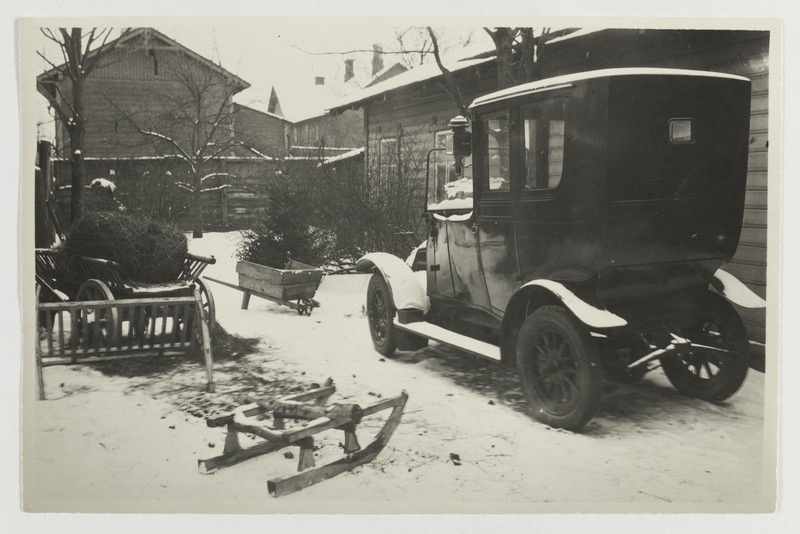 Sõiduriistu hoovil, 1922. Tartu