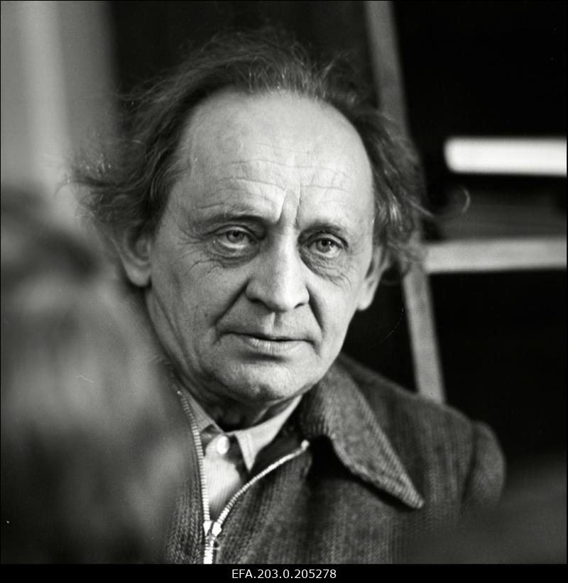 Tallinnfilmi mängufilm "Karikakramäng: Salakütt". Oskari osas Jüri Järvet.