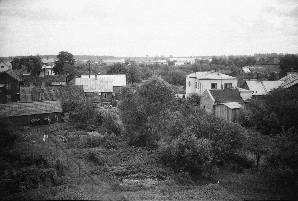 Suura- Garden and Karja Street