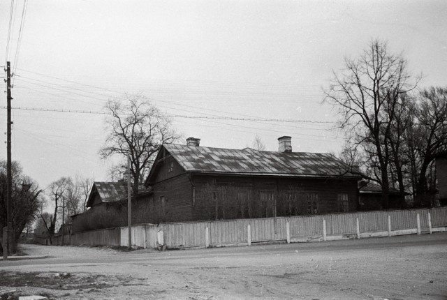 Next buildings of the station manor Tartu County Tartu City Puiestee 126