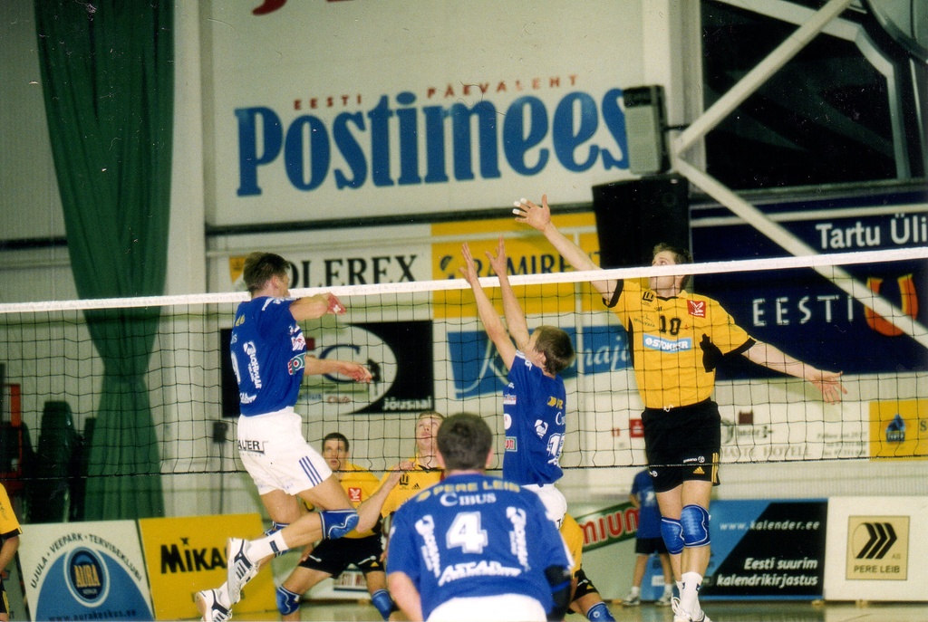 Võrkpallimatš Tartu Pere Leib/Cibus-ESS Pärnu Võrkpalliklubi 2002