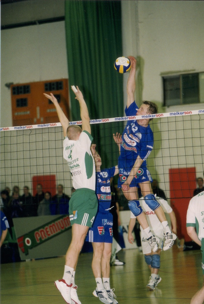 Võrkpallimatš Tartu Pere Leib/Cibus-Sylvester 2003