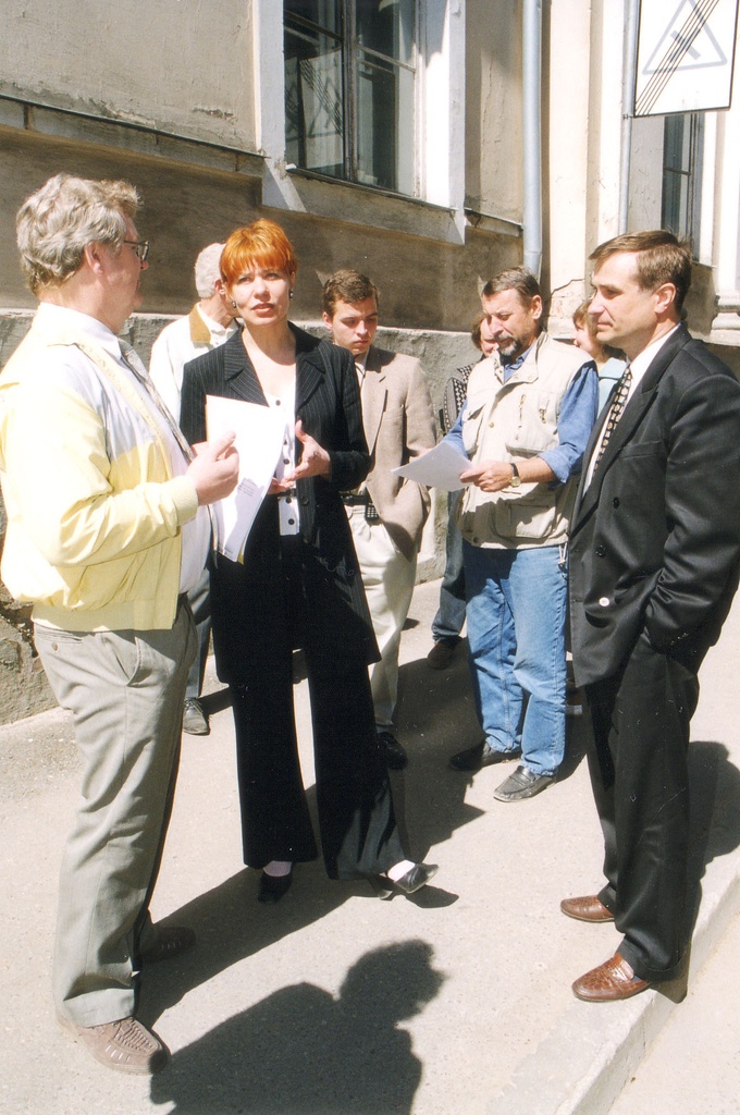 Kultuuriministri visiit Eesti Spordimuuseumi hoone ehitusele 1999