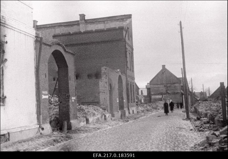 Elumajade varemed Oru tänaval.