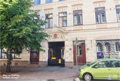 Eerikinkatu 4, jossa sijainnut laukkukorjaamo. rephoto