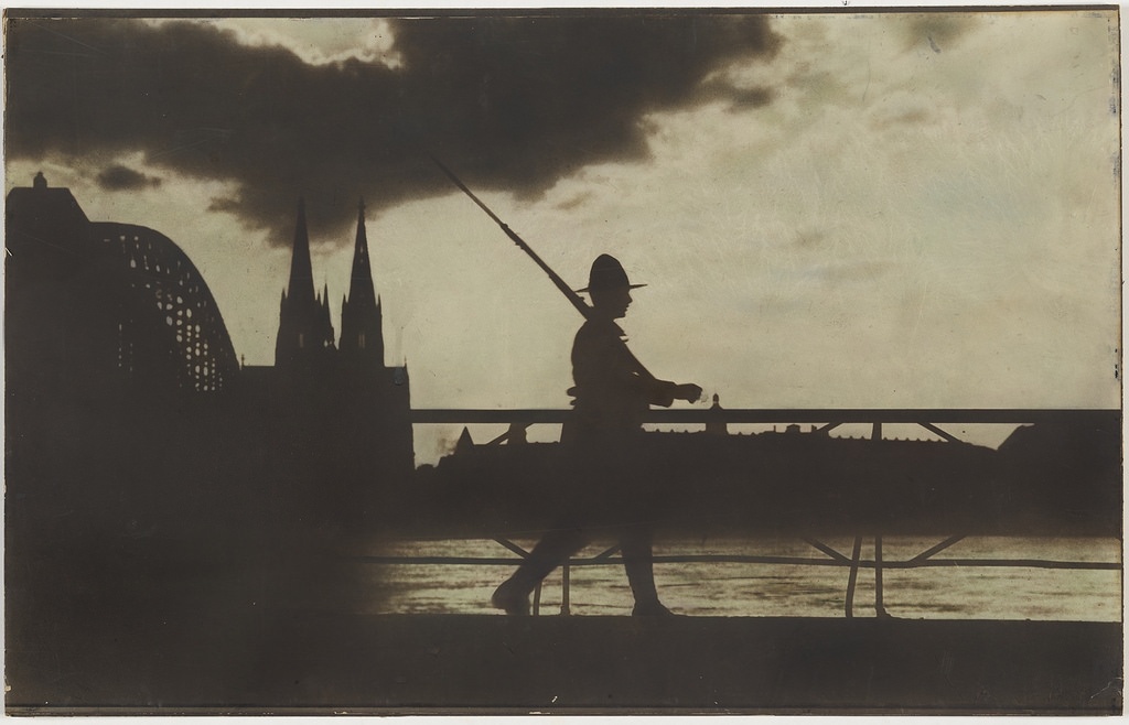 The watch on the Rhine