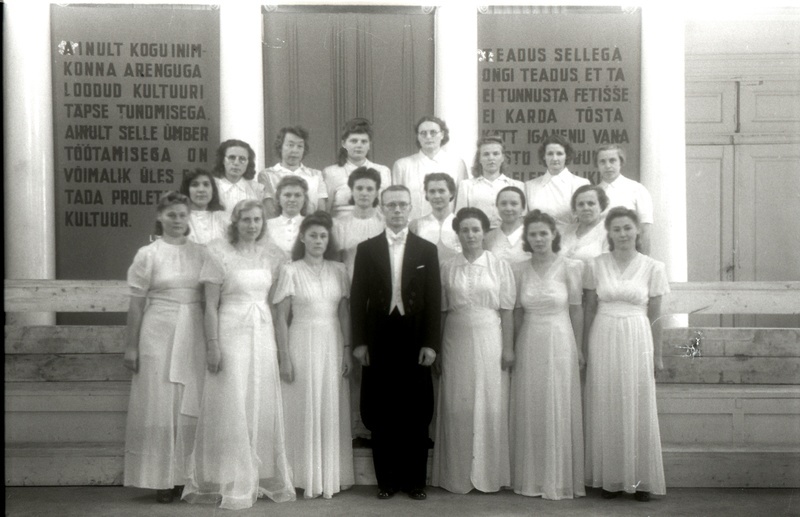 Tartu Ülikooli Akadeemiline Naiskoor, dirigent Richard Ritsing