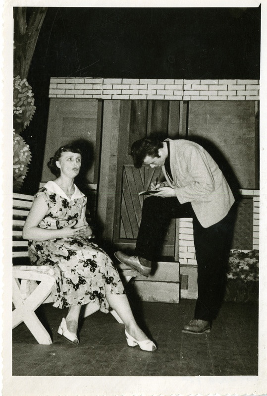 Kingissepa Rajooni Kultuurimaja näiteringi lavastus Sinilind