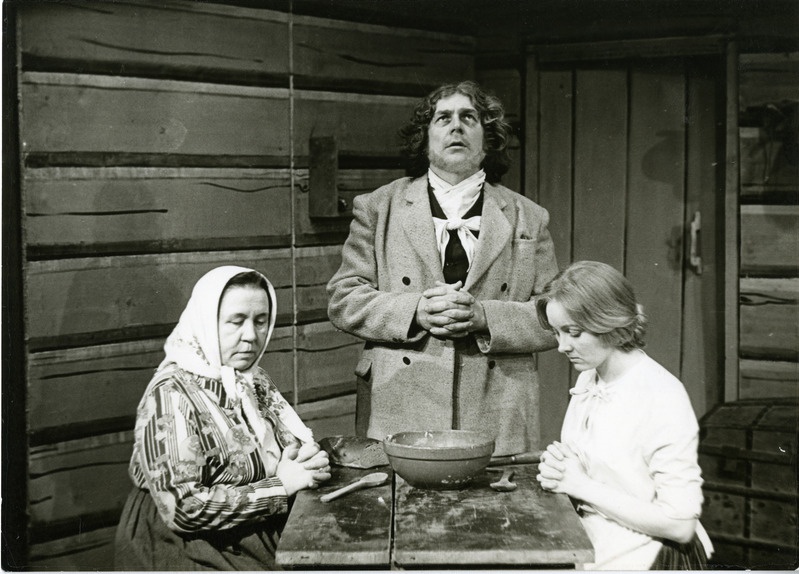 Saaremaa teatritegevuse 100. aastapäeva juubelietendus Mihkel ja Liisa