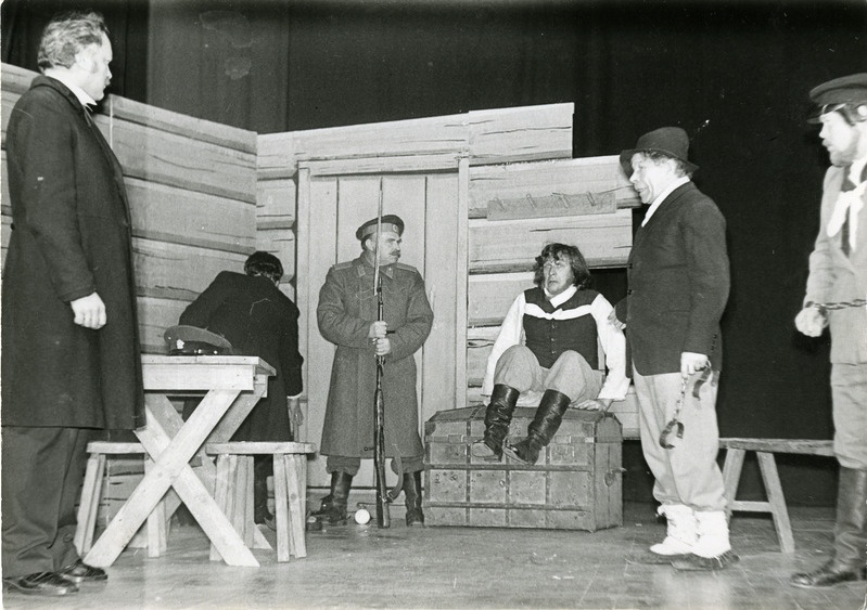 Saaremaa teatritegevuse 100. aastapäeva juubelietendus Mihkel ja Liisa