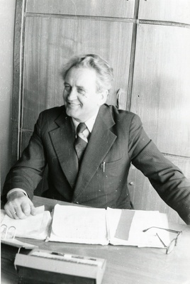 Albert Uustulnd  similar photo