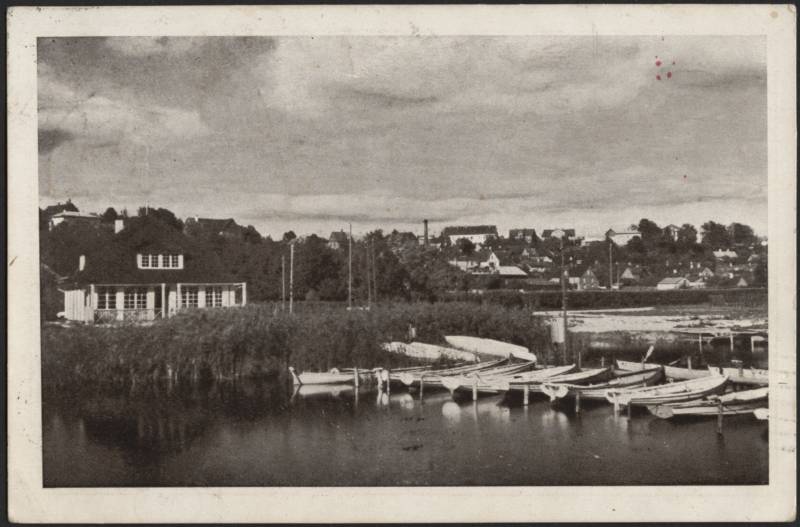trükipostkaart, Viljandi, järv, paadisild, tennise- ja veespordiklubi, mäeveerul elamud, u 1935
