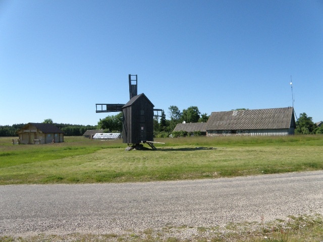 Vormsi Rälby küla veski