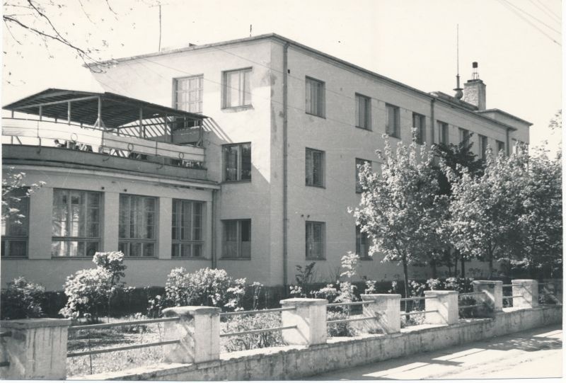 Foto. Sanatoorium "Laine" I korpus. Reprodutseeris Hans Alver. 1968.