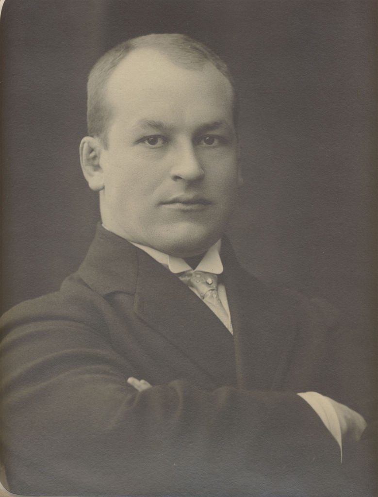Raskejõustiklane Julius Tomson