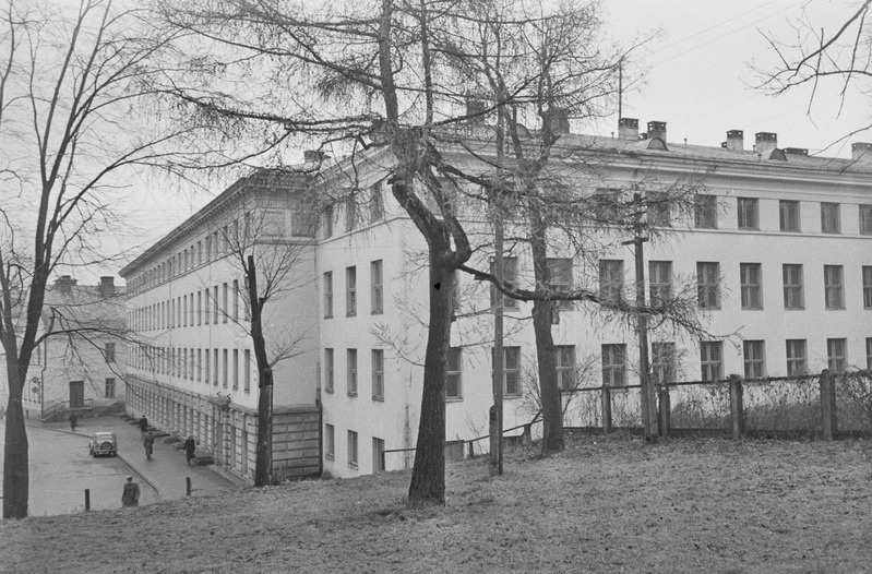 Tartu ülikooli hooned. Keemiahoone, Tähe t. klubi, majandusmaja