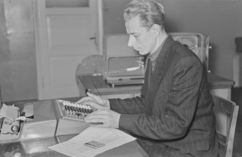 Tartu ülikooli geomeetria kateedri arvutuskeskus. 21. aprill 1960. a.