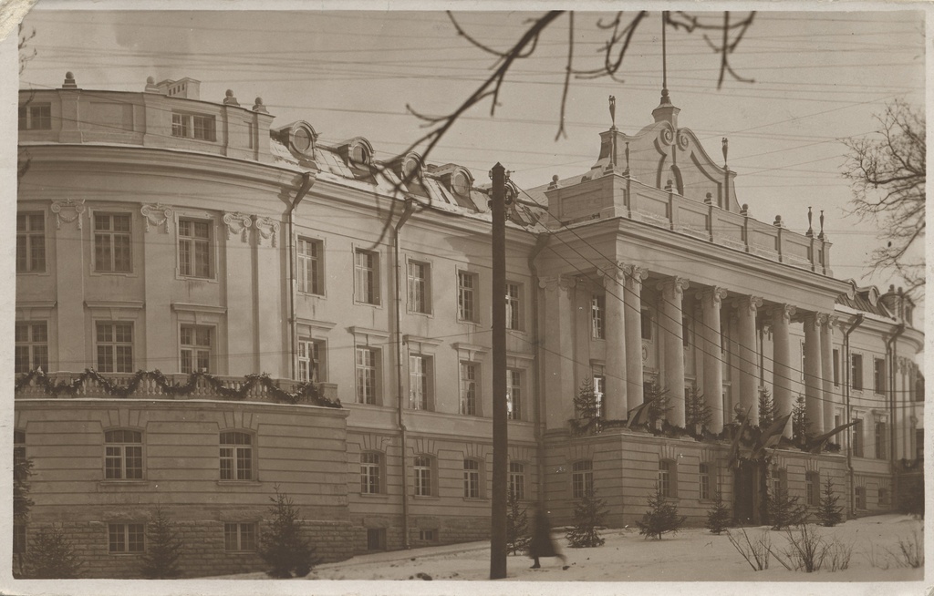 [tallinn] : [Army Central Hospital]