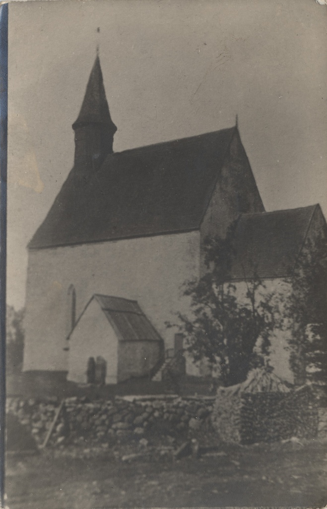 [muhu Church]