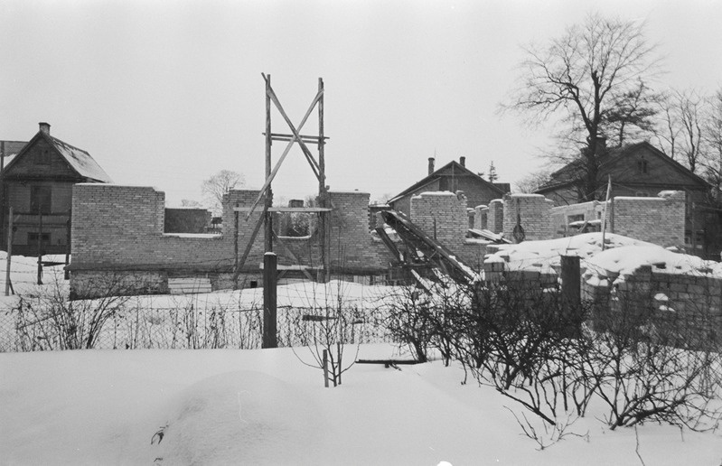 Tartu ülikooli 8-korteriga elamu ehitus J. Liivi t. 25. veebruar 1959. a.
