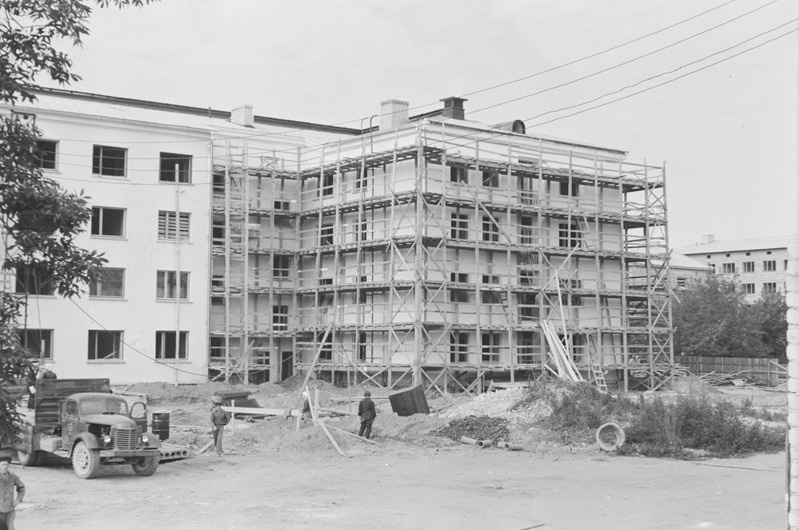 Tartu ülikooli Pälsoni t. ühiselamu ehitus. 14. september 1959. a.