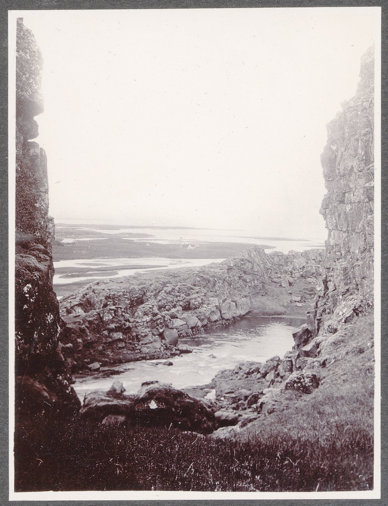 Þingvellir through the Rift.