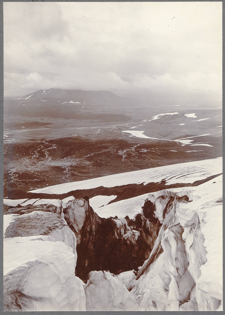 Kjalfell (in distance) from Hrútafell.